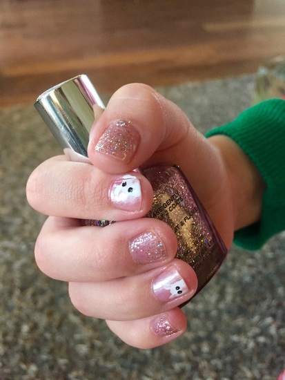 Easy Easter manicure for kids and adults